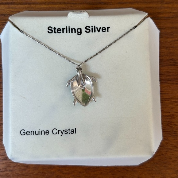 Sterling Silver Turtle Pendant Necklace With Green Crystals. - Picture 2 of 4